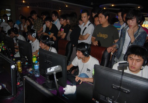 【赛后战报】经典LGD式高开低走，BLG有惊无险横扫对手