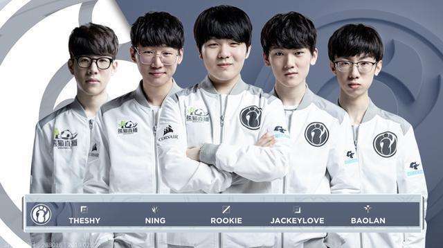 T1 , Top Esports , 和 100 Thieves 在 2025 年全球总决赛瑞士阶段开局强劲